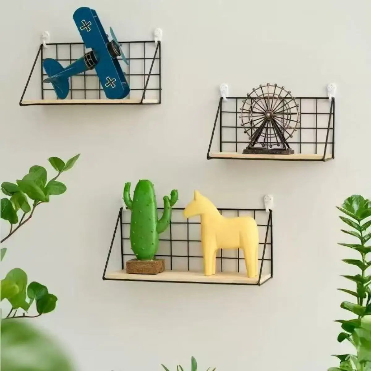Shelf organizer